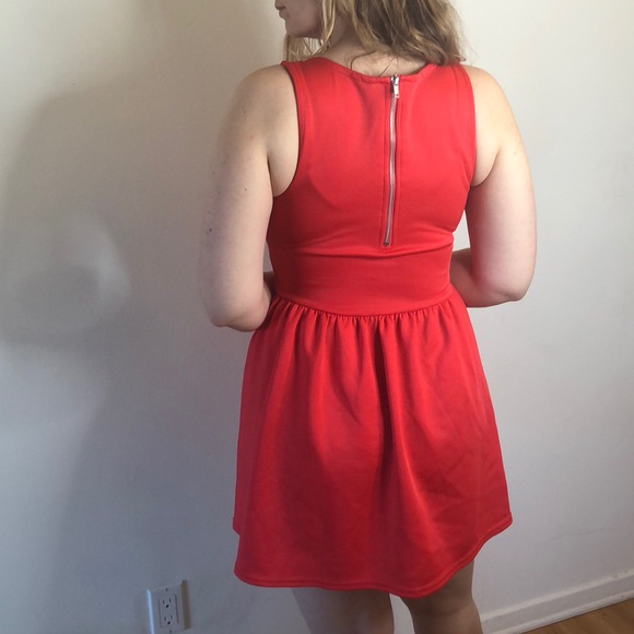 Beautiful Red H&M party dress! - Picture 6 of 6